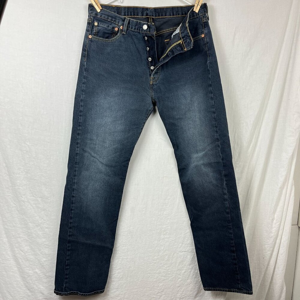 Levis 501 Button Fly Blank Tab Jeans Mens 36x35 Medium‎ Wash Blue Distressed
